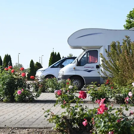 Rózsa Csárda Bungalow&caravan Park Appartamento *